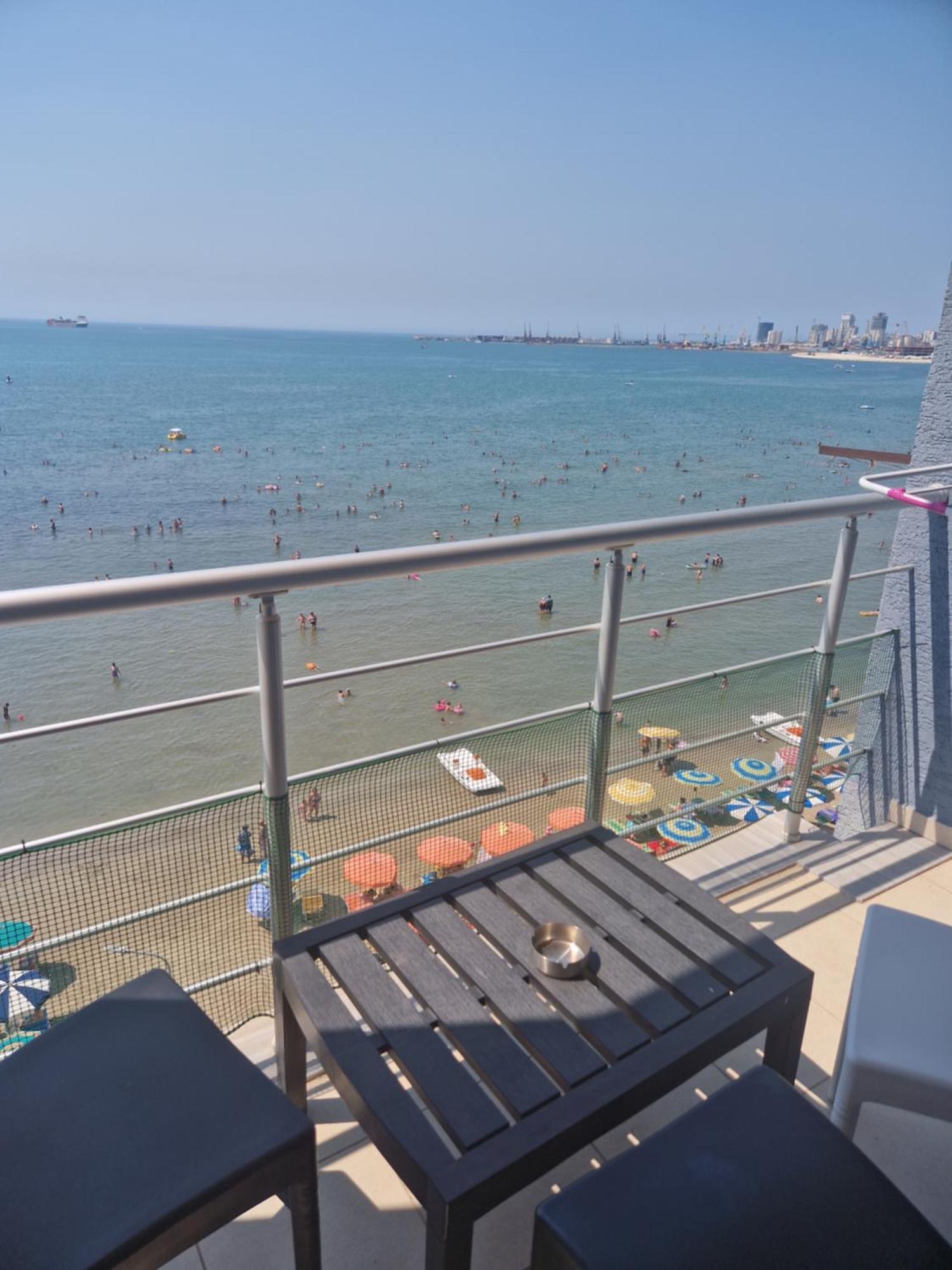 Holiday Apartments 5 Дуррес Екстер'єр фото